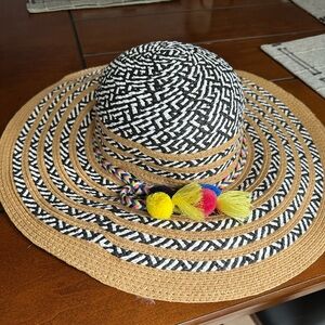 Steve Madden floppy beach hat